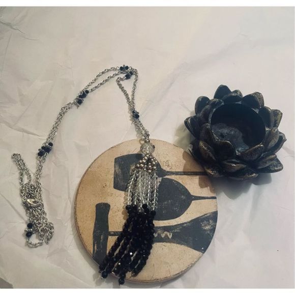 Vintage black and WHITE SPARKLE TASSLE NECKLACE - Picture 5 of 6